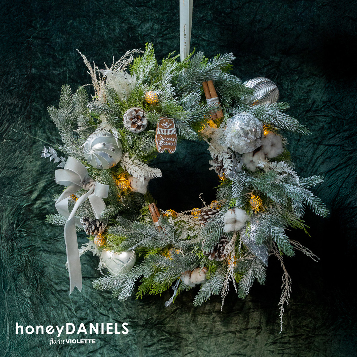 晶霜白・聖誕花圈【 11/25依序出貨 】